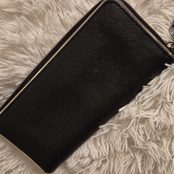 Michael Kors Black Zip-Around Wallet - Picture 7 of 7